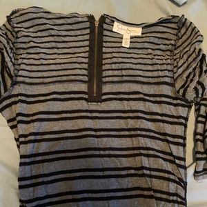 Small 3/4 maternity shirt